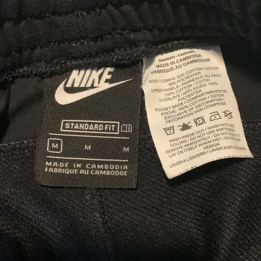 Nike standard fit Sweatpants SZ Medium - Picture 4 of 4